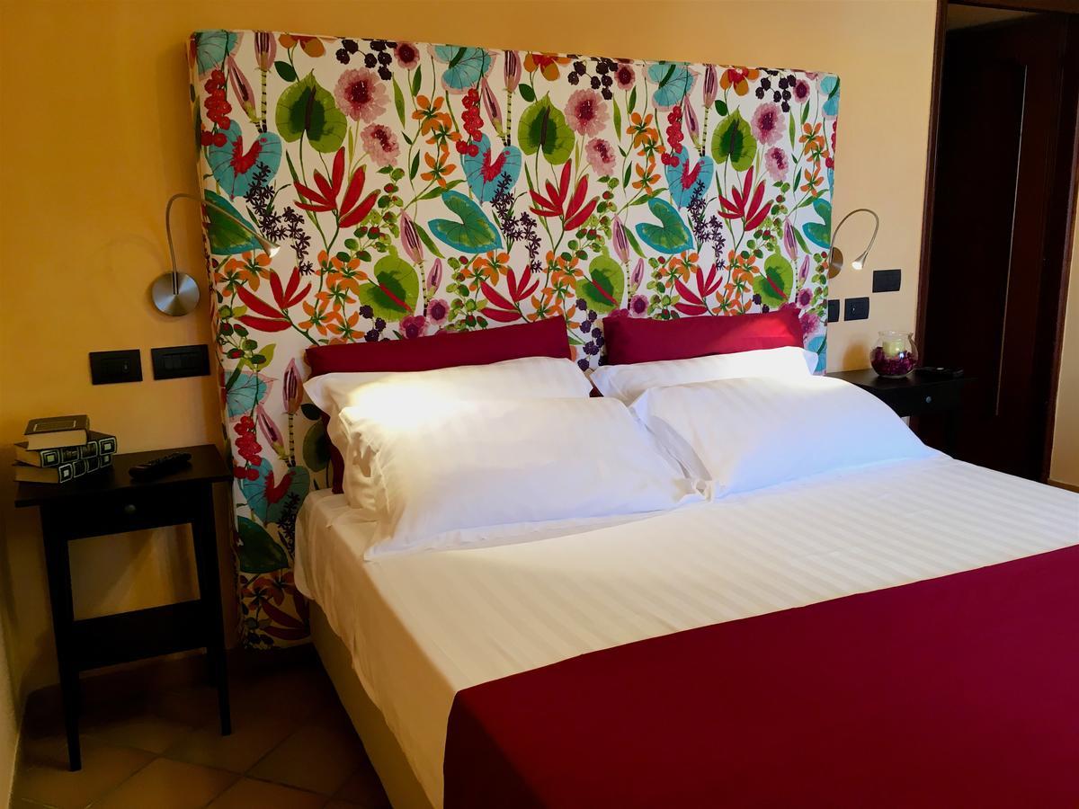Residenza Viviani Bed & Breakfast ซานตาเญลโล ภายนอก รูปภาพ
